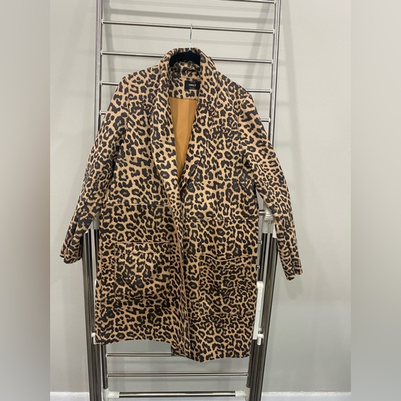 Leopard Cardigan, size M - Picture 3 of 4